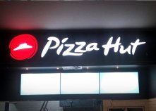 Световой короб из композита на прорез для сети Pizza Hut